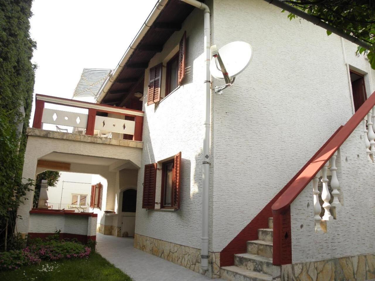Apartments Petar - 30 M From Sandy Beach Nin Exterior photo